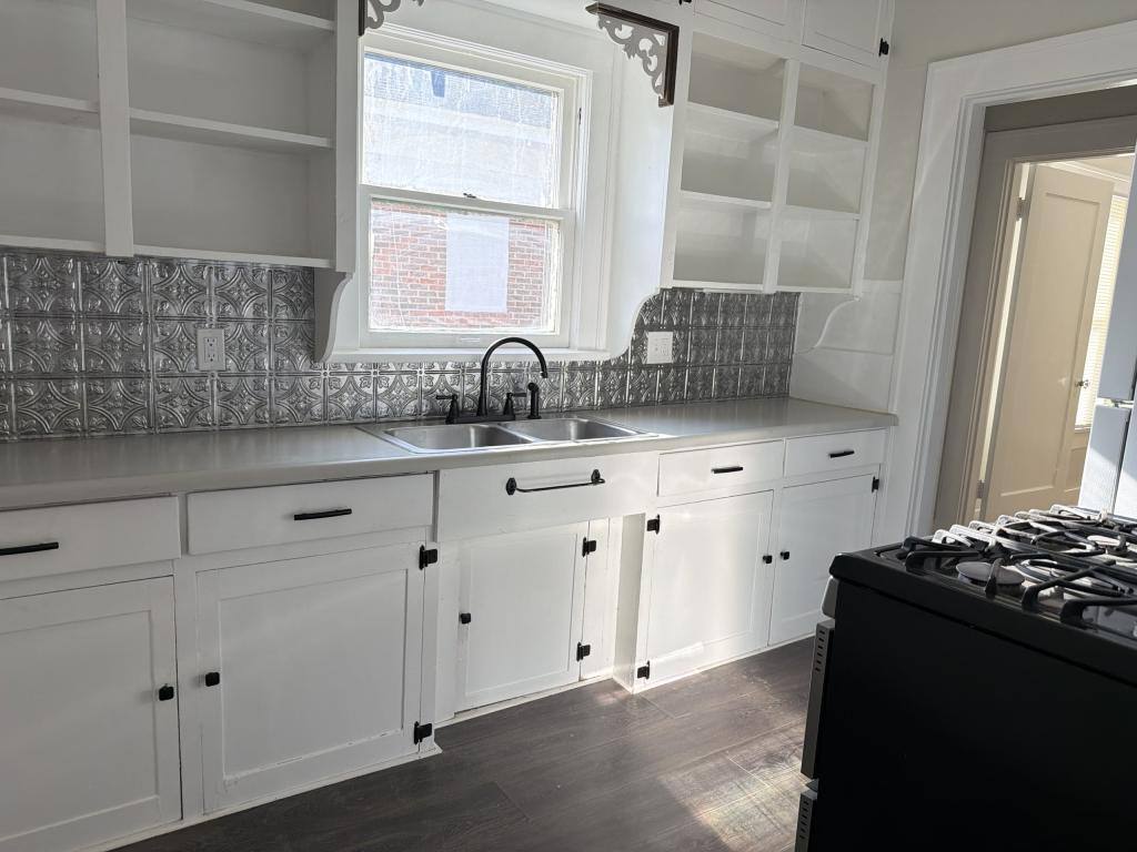 Townhouse for rent at 1721 Elizabeth Ave, Wichita Falls, TX 76301