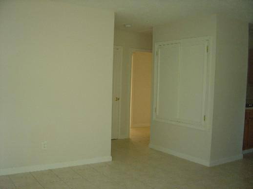 Apartment for rent at 1047 Smith Dr #5, Raymond, MS 39154