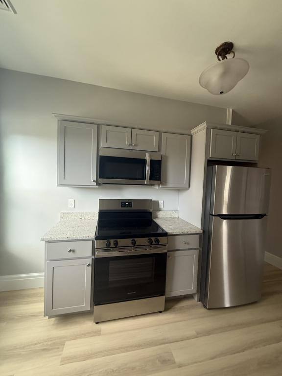 Apartment for rent at 467 Middle St, Fall River, MA 02724