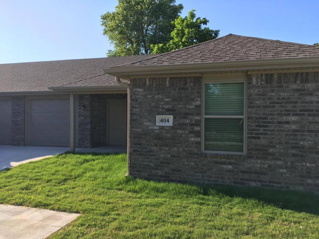 House for rent at 404 W 2nd St, Gentry, AR 72734