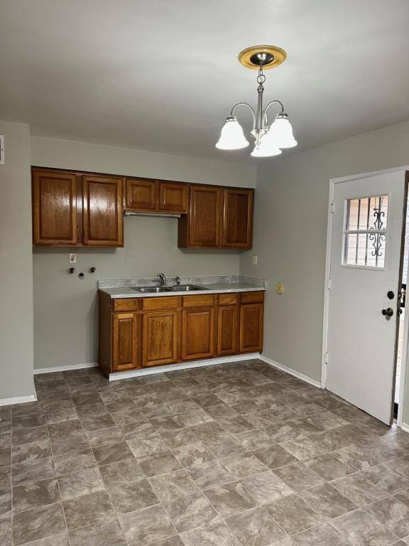 House for rent at 6111 Chambers Way, Louisville, KY 40229