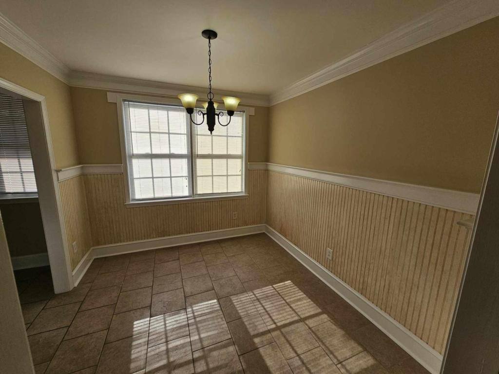 Townhouse for rent at 133 Auburn Ave, Macon, GA 31204