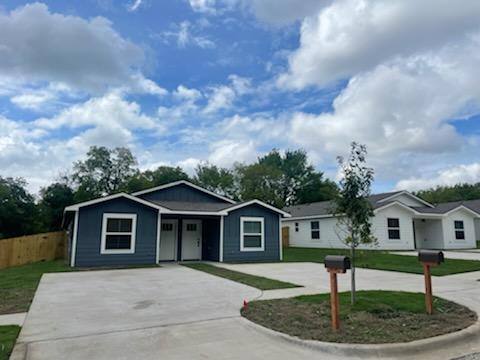 Townhouse for rent at 608 E 3rd St #2, Bonham, TX 75418