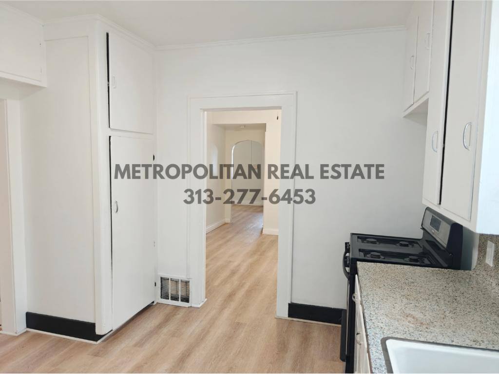 Apartment for rent at 22340 Park St, Dearborn, MI 48124