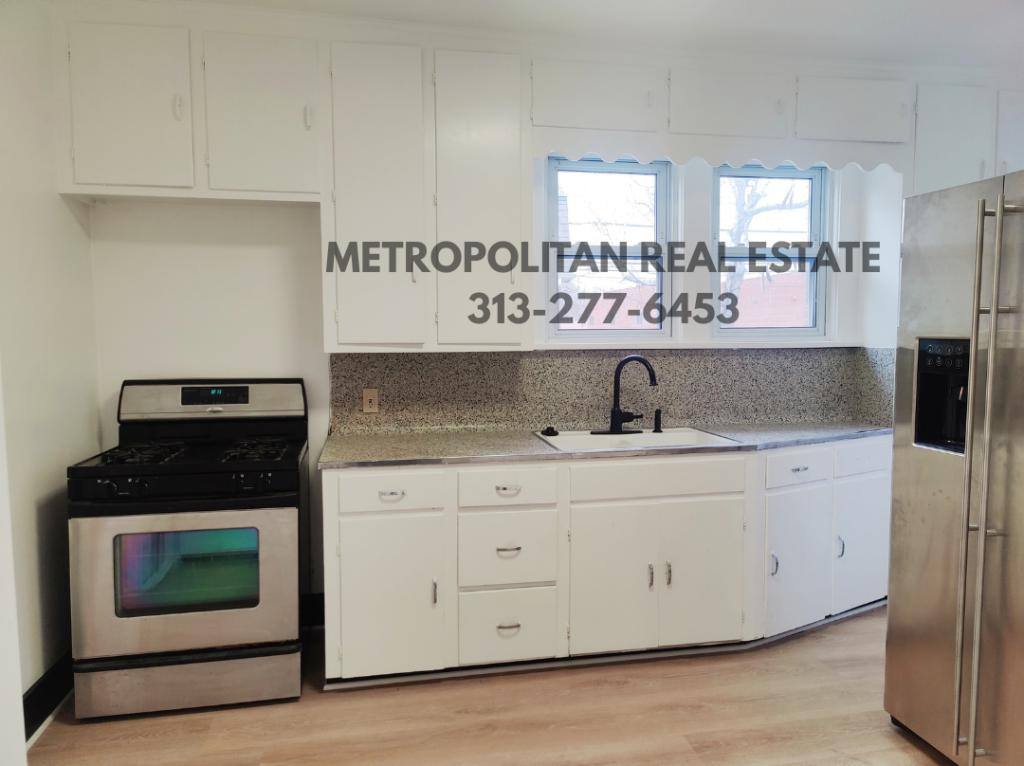 Apartment for rent at 22340 Park St, Dearborn, MI 48124
