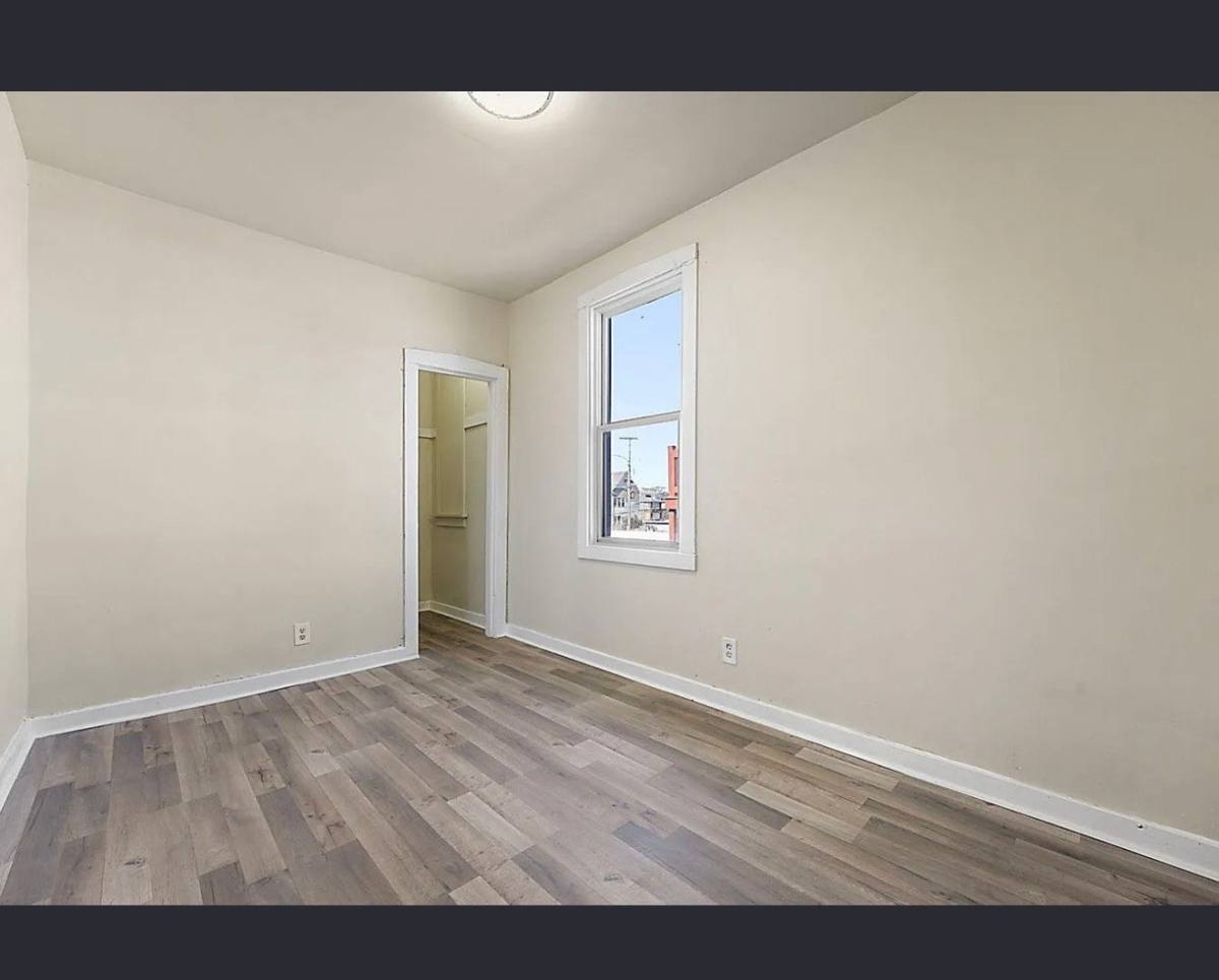 Apartment for rent at 3906 Catalpa St #2, East Chicago, IN 46312