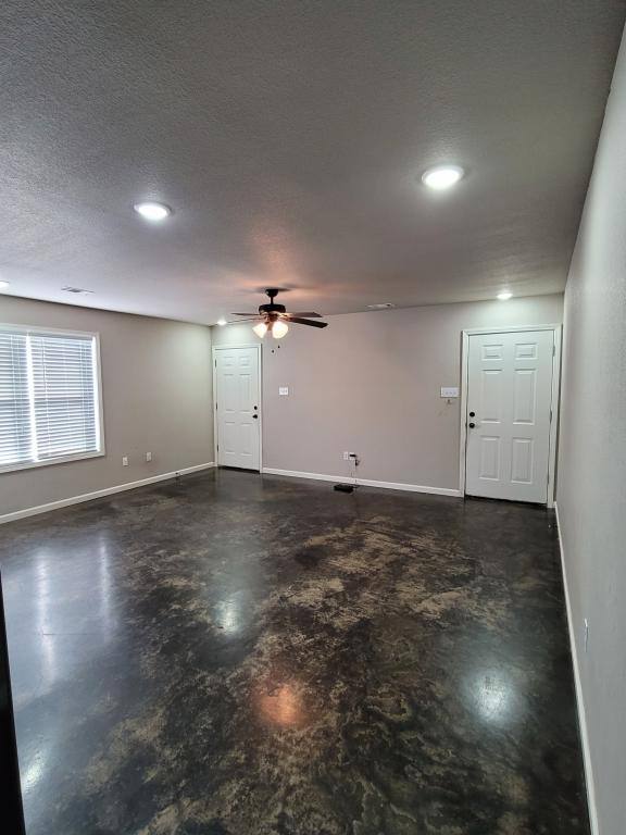 House for rent at 613 N 13th St, Paragould, AR 72450