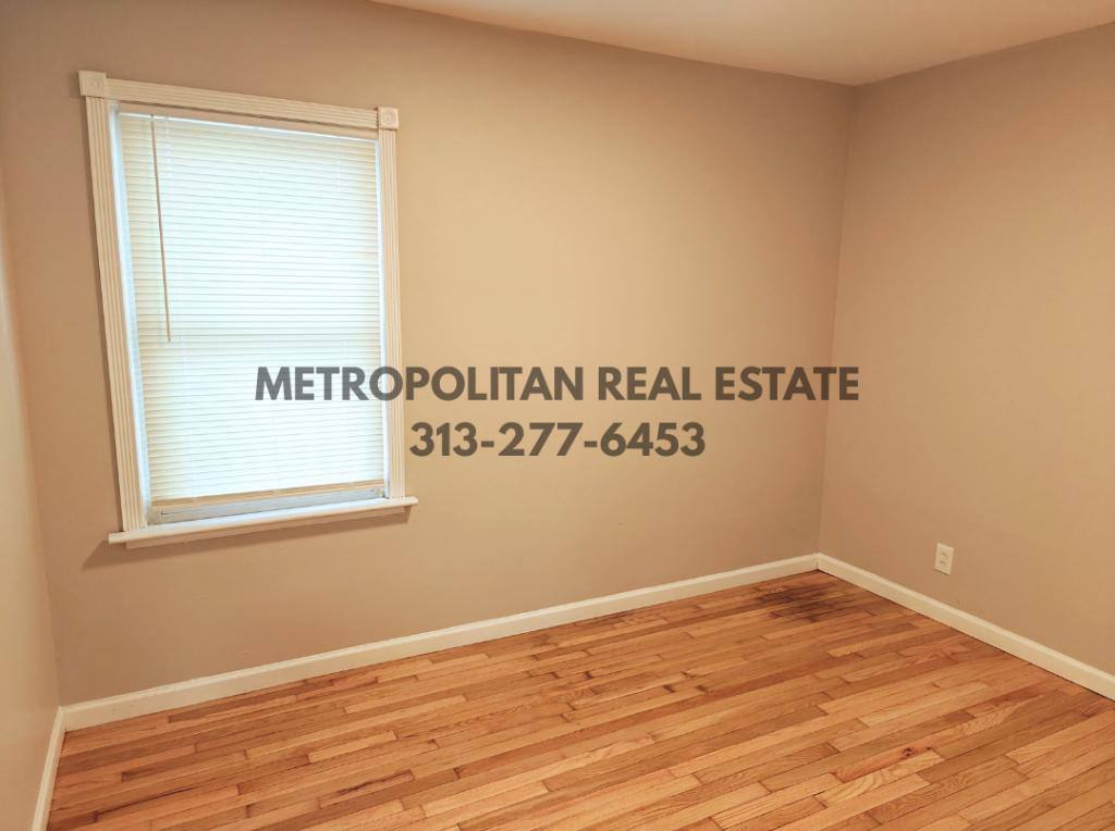 House for rent at 5839 Helen St, Garden City, MI 48135