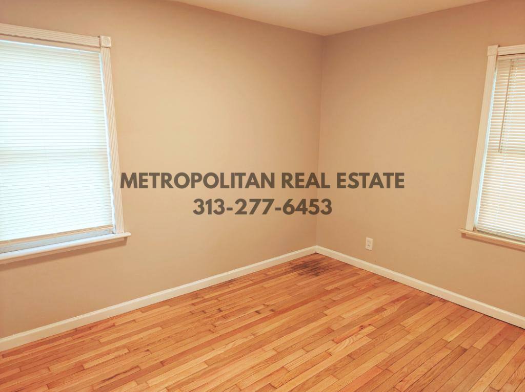 House for rent at 5839 Helen St, Garden City, MI 48135