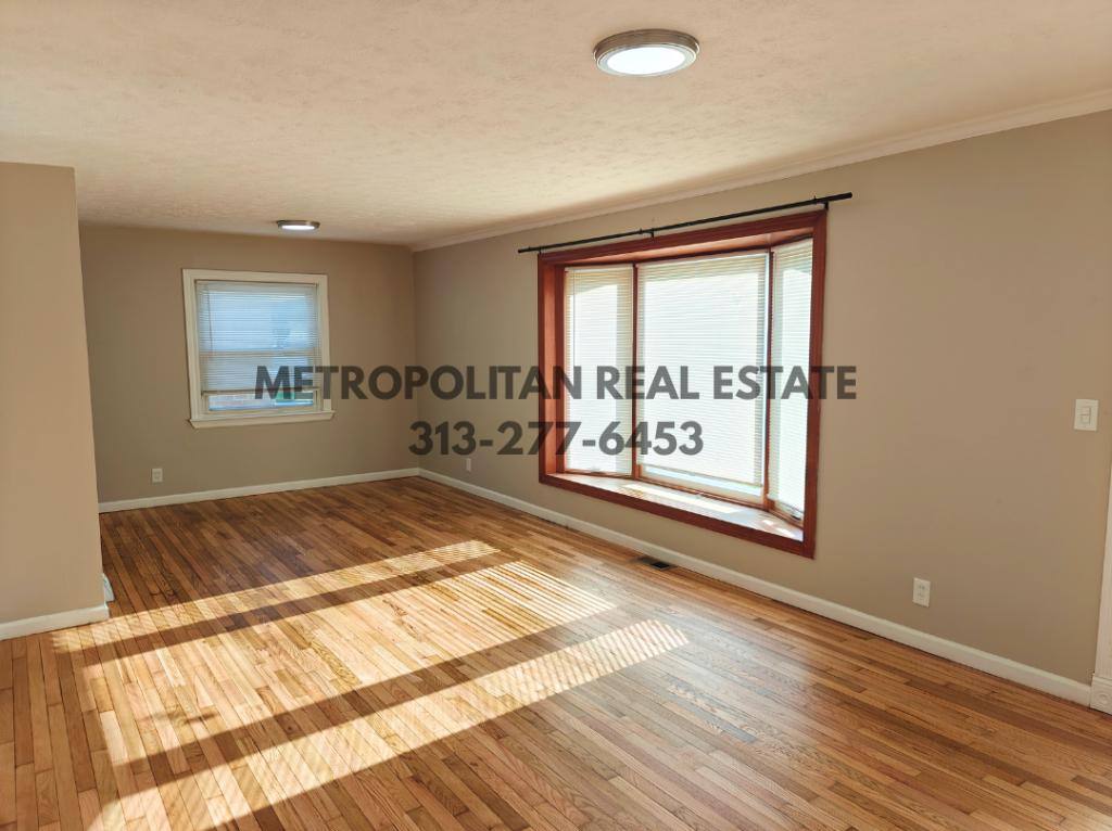 House for rent at 5839 Helen St, Garden City, MI 48135