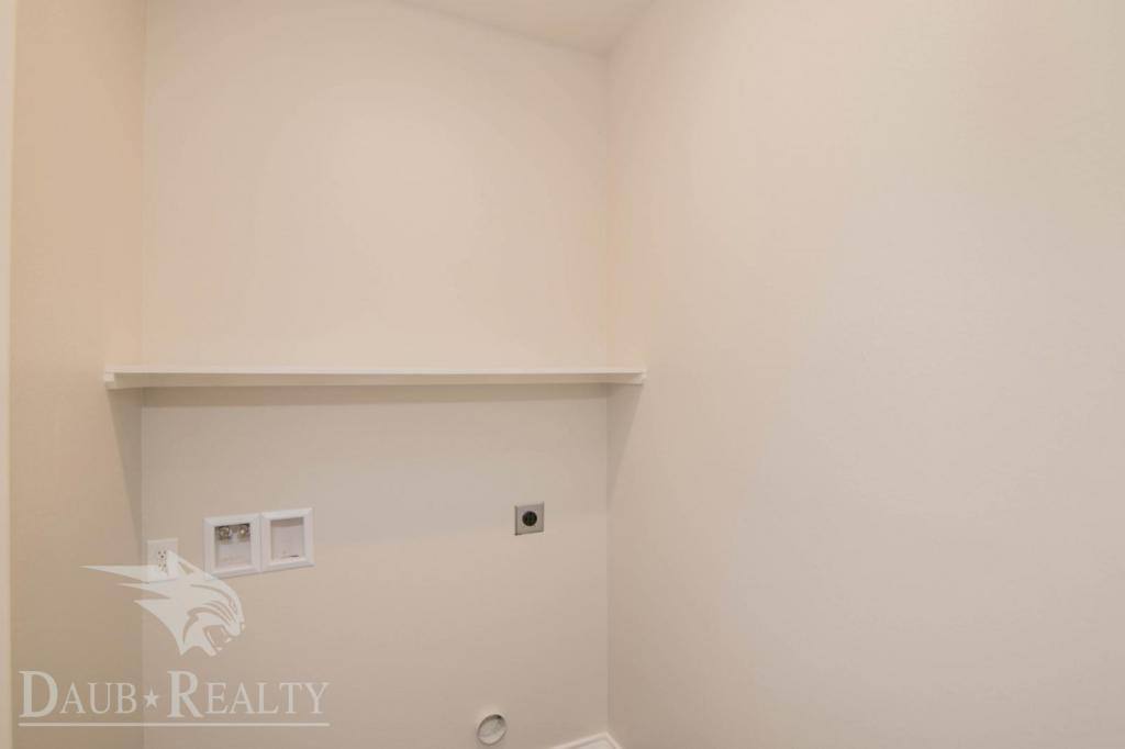 House for rent at 1427 Monterey Dr, Longview, TX 75601