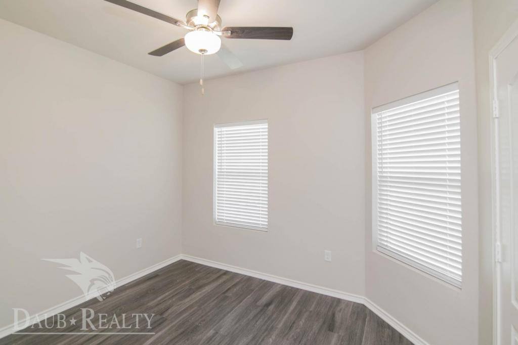 House for rent at 1427 Monterey Dr, Longview, TX 75601