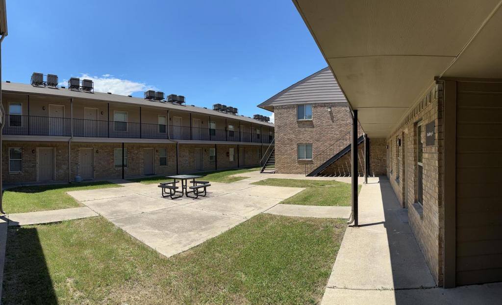 Apartment for rent at 2120 52nd St, Dallas, TX 75216