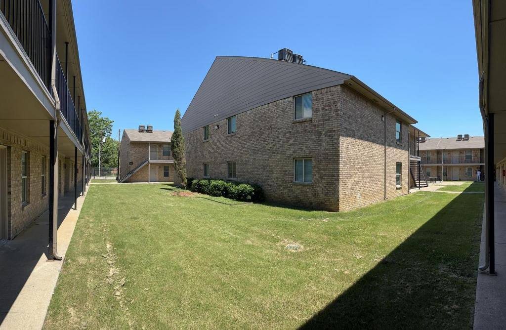 Apartment for rent at 2120 52nd St, Dallas, TX 75216
