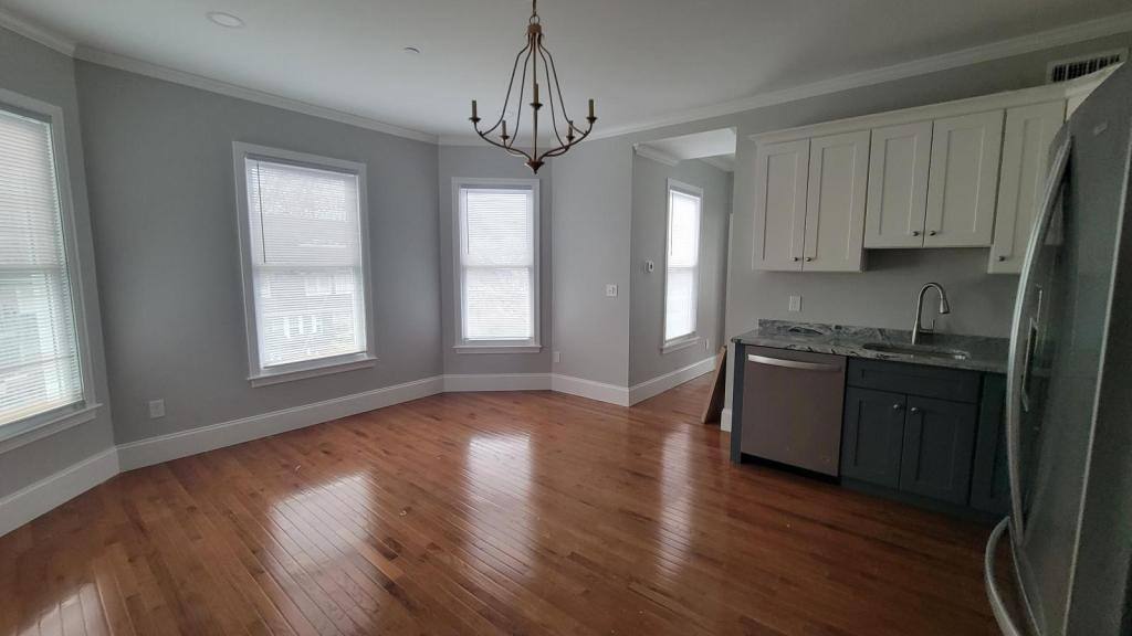 Apartment for rent at 761 Highland Ave #5, Fall River, MA 02720
