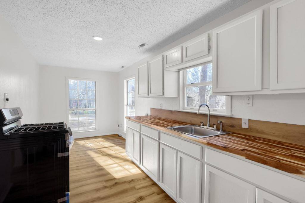 House for rent at 1313 E Lamar St, Sherman, TX 75090