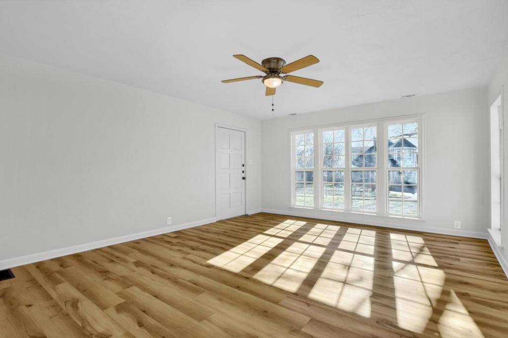 House for rent at 1313 E Lamar St, Sherman, TX 75090