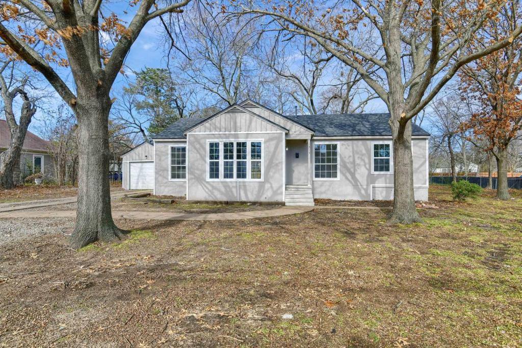 House for rent at 1313 E Lamar St, Sherman, TX 75090