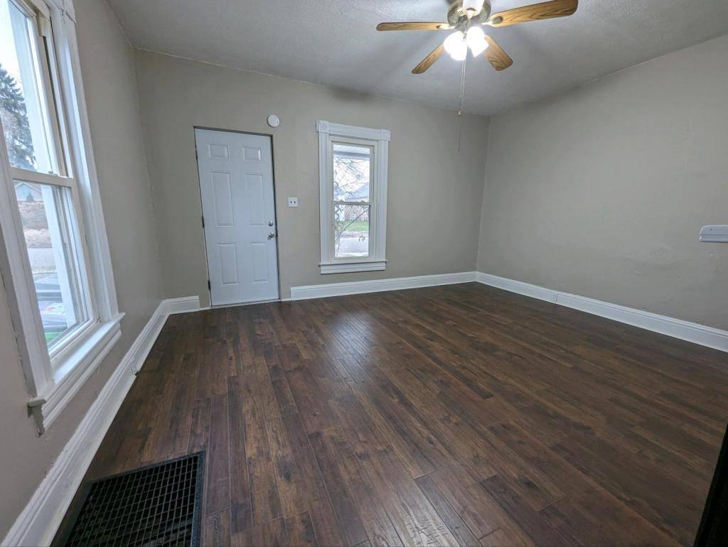 House for rent at 1231 E Main St, Coshocton, OH 43812