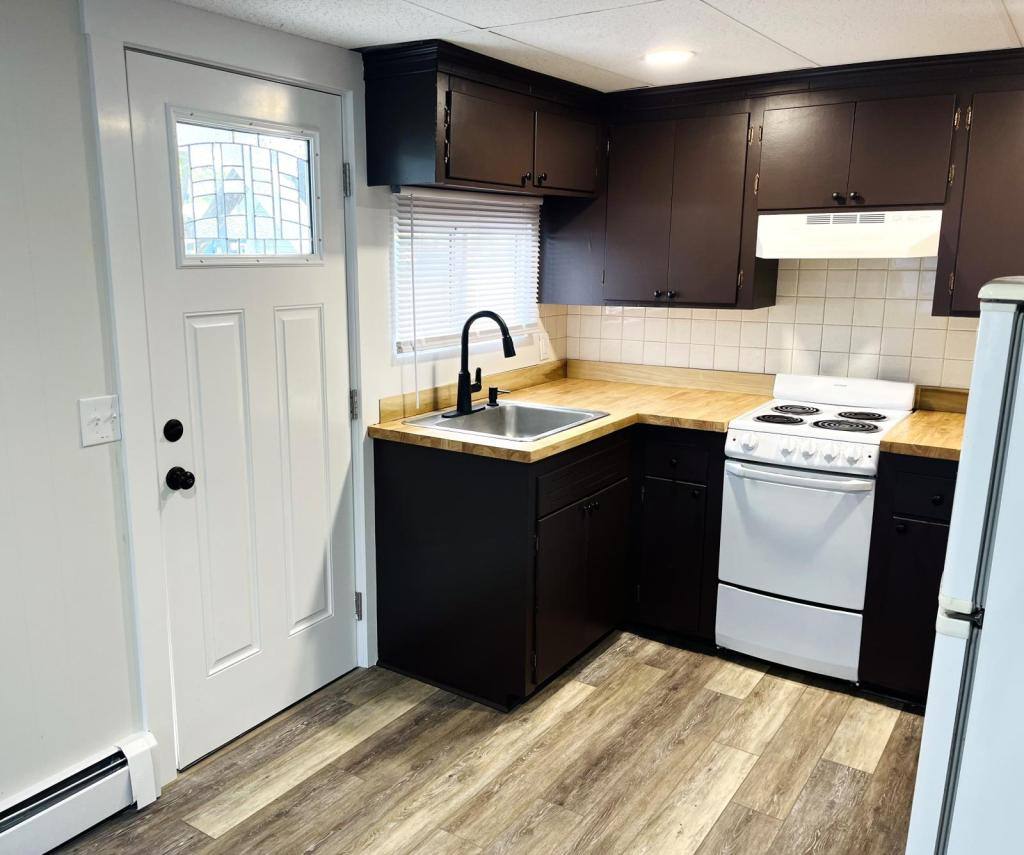 Apartment for rent at 6B Acorn St, Sanford, ME 04073