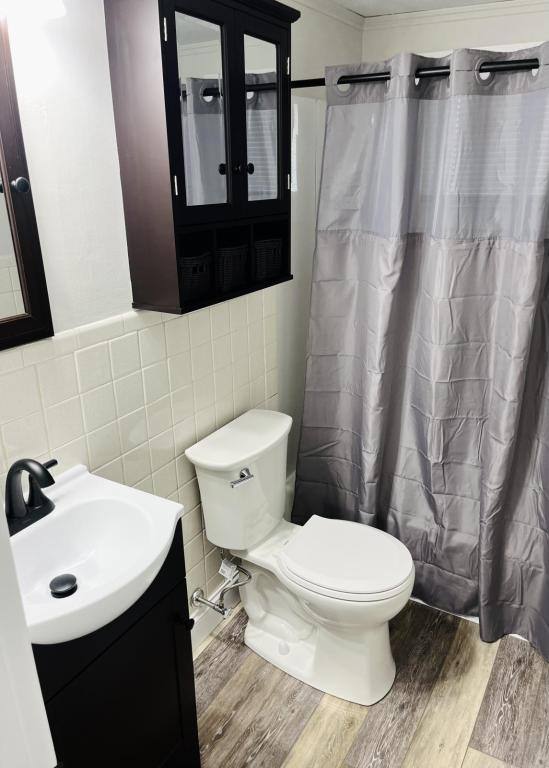 Apartment for rent at 6B Acorn St, Sanford, ME 04073