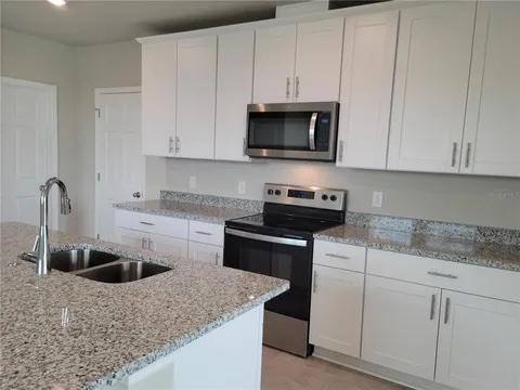 House for rent at 3248 Bella Vista Dr, Davenport, FL 33897