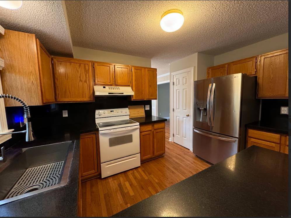 House for rent at 101 Queens Knoll Court, Cary, NC 27513
