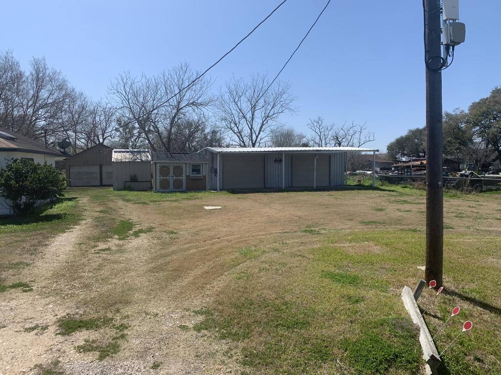 House for rent at 10704 Tx-185, Victoria, TX 77905
