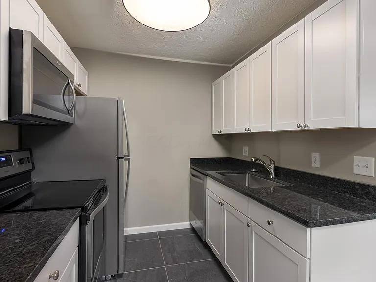 House for rent at 91 W 9th Ave, Columbus, OH 43201