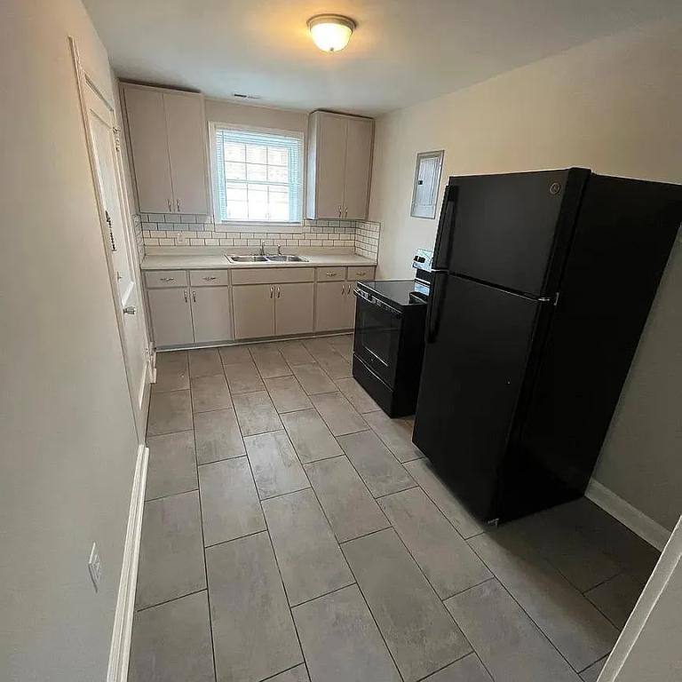 Apartment for rent at 202 W 2nd Ave, Gastonia, NC 28052