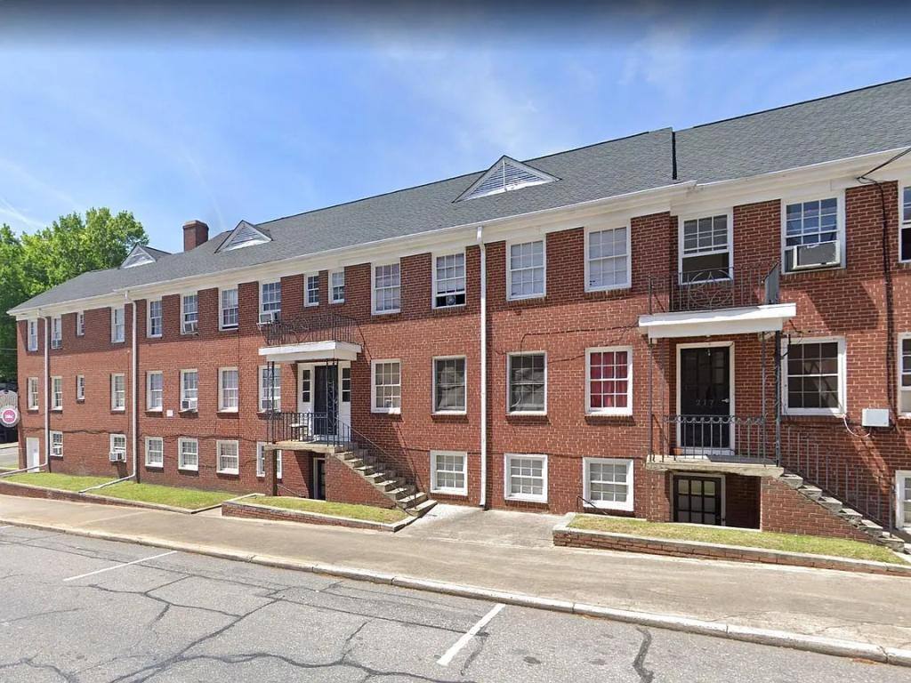 Apartment for rent at 202 W 2nd Ave #217-2, Gastonia, NC 28052