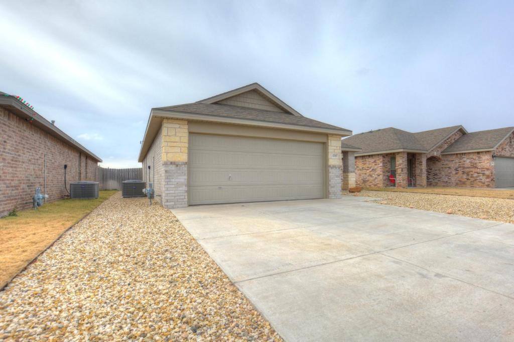 House for rent at 1707 140th, Lubbock, TX 79423