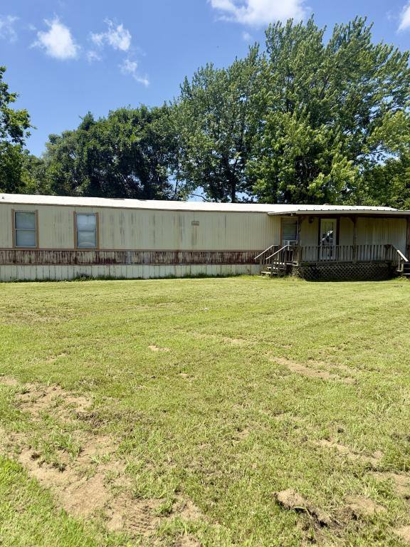 House for rent at 1007 E Gentry Ave, Checotah, OK 74426