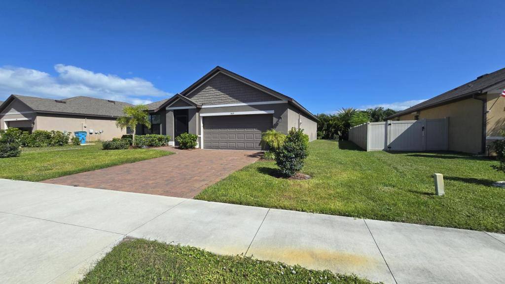 House for rent at 7419 Tourmaline Dr Annual, Grant, FL 32949