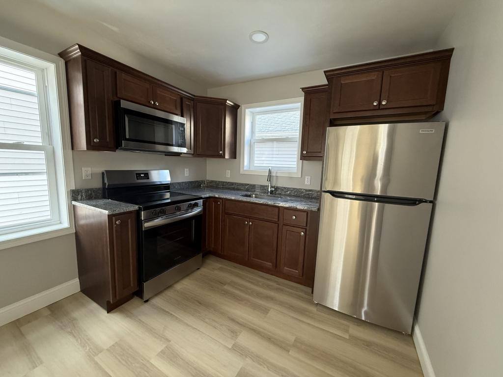 Apartment for rent at 169 Grant St, Fall River, MA 02721