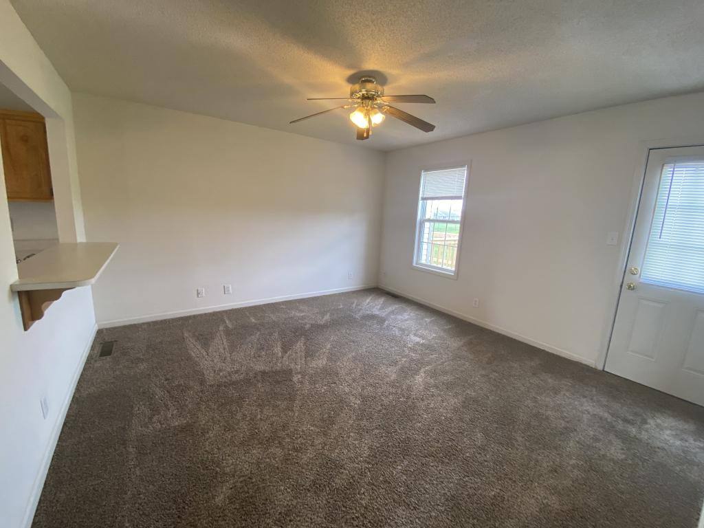 Townhouse for rent at 219 Tree Line Dr, Oak Grove, KY 42262