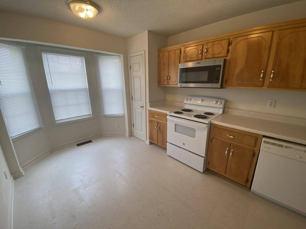 Townhouse for rent at 219 Tree Line Dr, Oak Grove, KY 42262