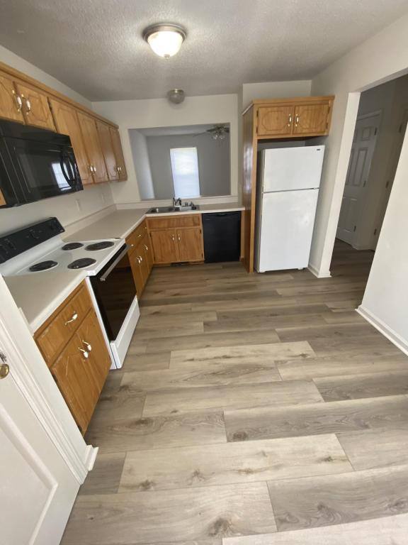 Townhouse for rent at 225 Tree Line Dr, Oak Grove, KY 42262