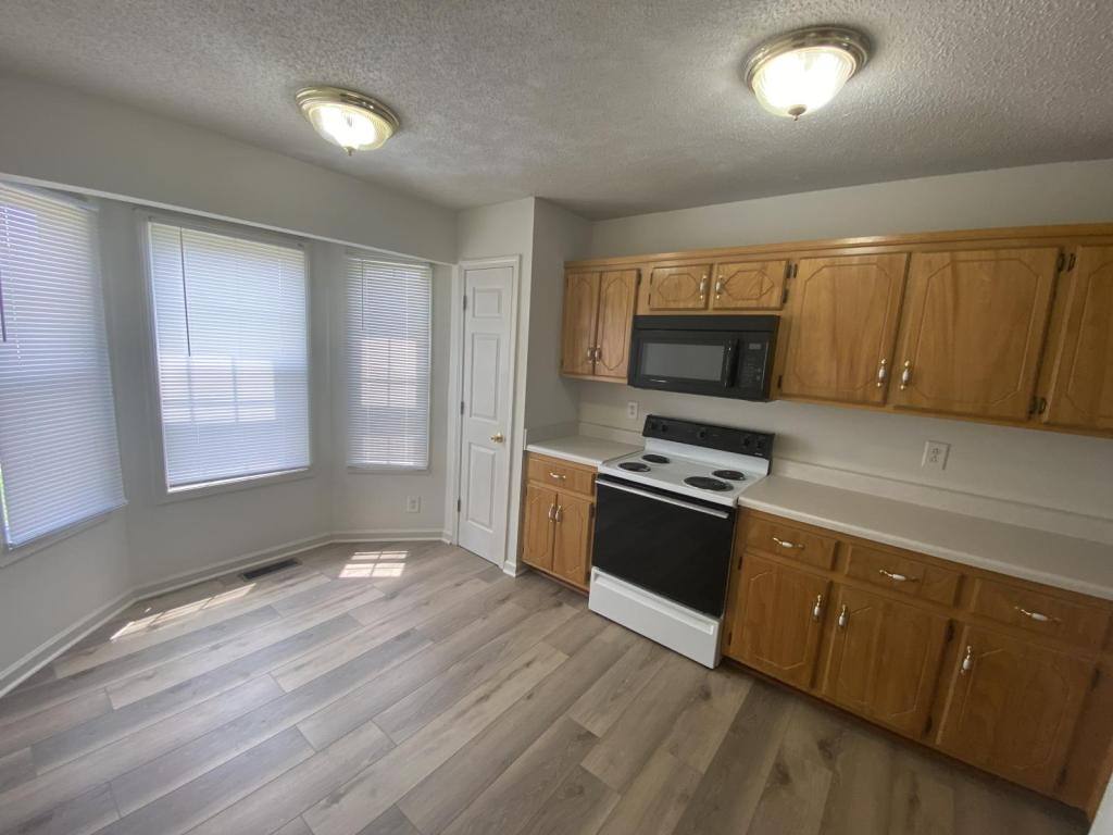 Townhouse for rent at 225 Tree Line Dr, Oak Grove, KY 42262