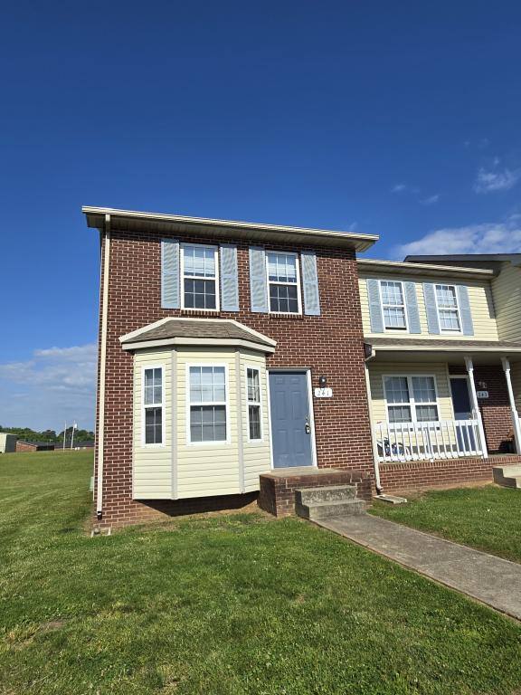 Townhouse for rent at 241 Tree Line Dr, Oak Grove, KY 42262