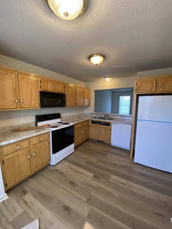 Townhouse for rent at 251 Tree Line Dr, Oak Grove, KY 42262