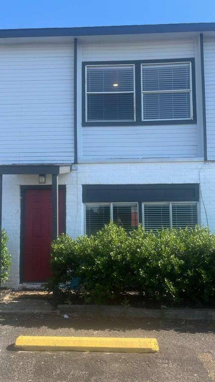 Apartment for rent at 811 N Spears St #102, Alvarado, TX 76009
