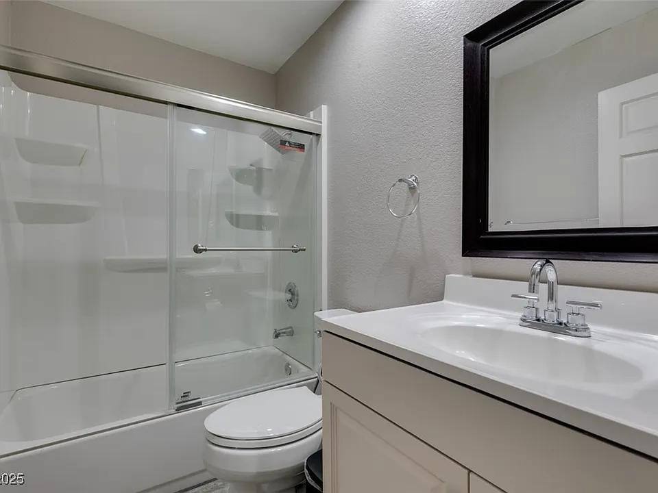 House for rent at 2101 Diamond Bar Dr, Las Vegas, NV 89117