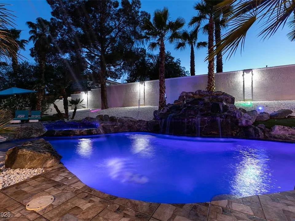 House for rent at 2101 Diamond Bar Dr, Las Vegas, NV 89117