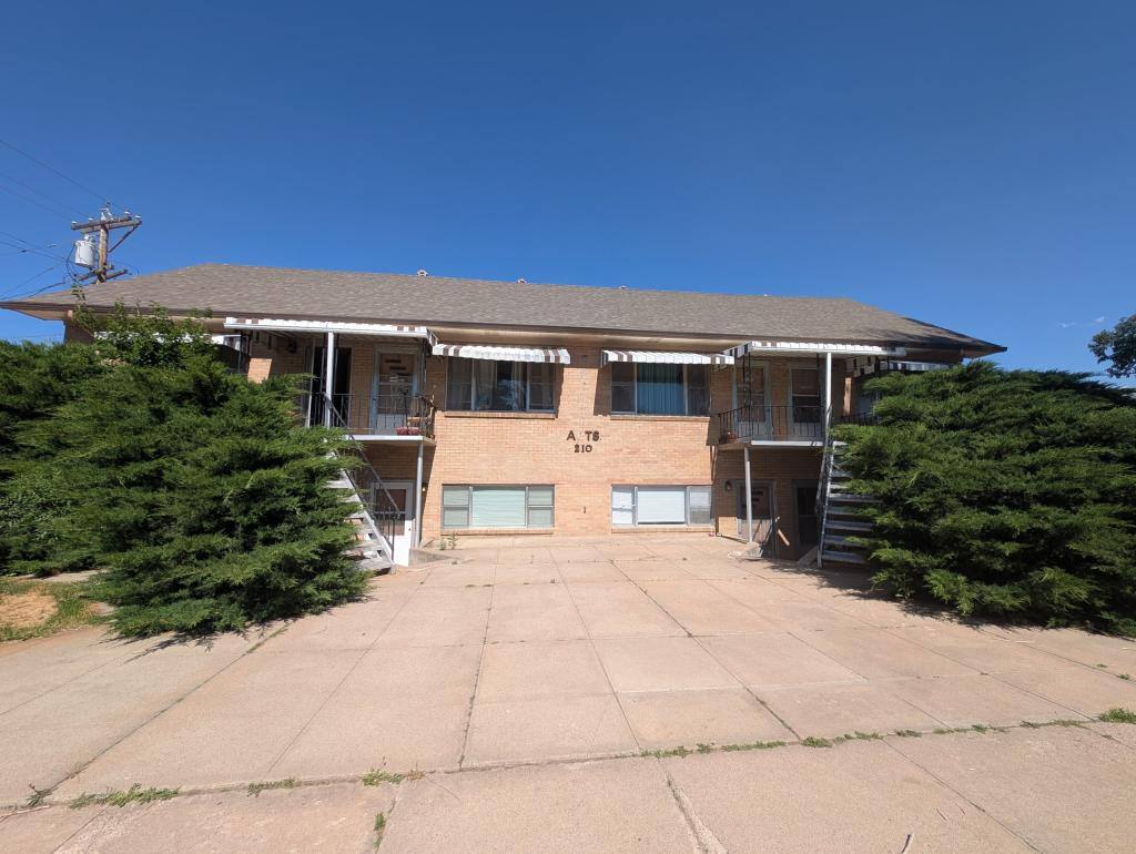 Townhouse for rent at 210 N Division Ave, Sterling, CO 80751