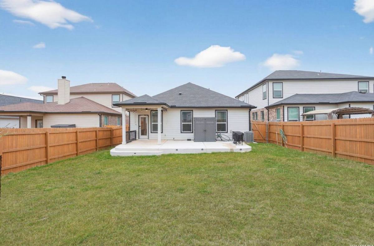 House for rent at 223 W Granite Shores Dr, Boerne, TX 78006