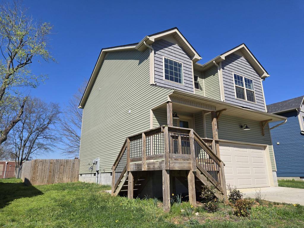 House for rent at 414 Oak St, Clarksville, TN 37042