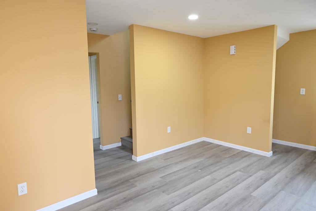 House for rent at 10701 1 2 Doty Ave, Inglewood, CA 90303