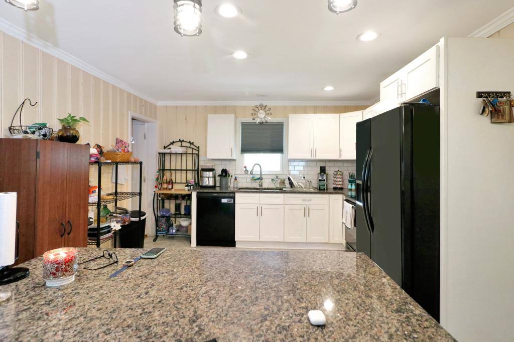 House for rent at 7015 Mirror Lake Rd, Columbia, SC 29209