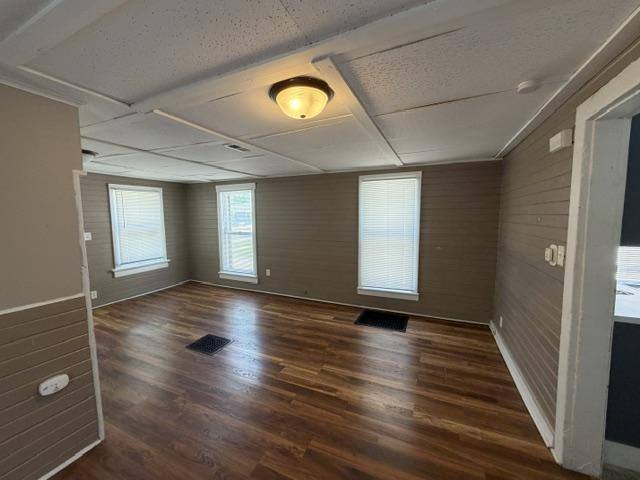 Apartment for rent at 419 W Washington St, Ottawa, IL 61350